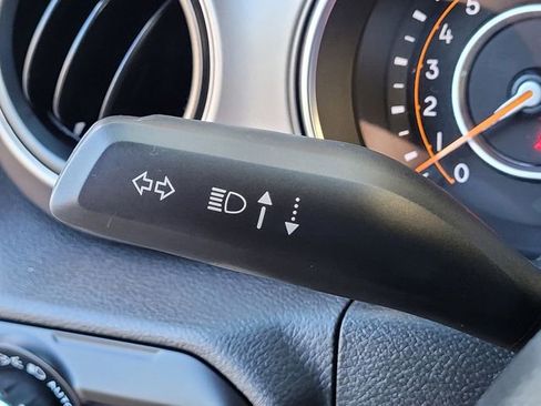 Used 2021 Jeep Wrangler Unlimited Sport image 32