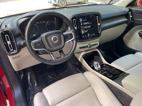 Used 2021 Volvo XC40 T5 Inscription w/ Advanced Package AWD/4WD image 11