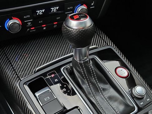 Used 2018 Audi RS 7 w/ Driver Assistance Package image 14