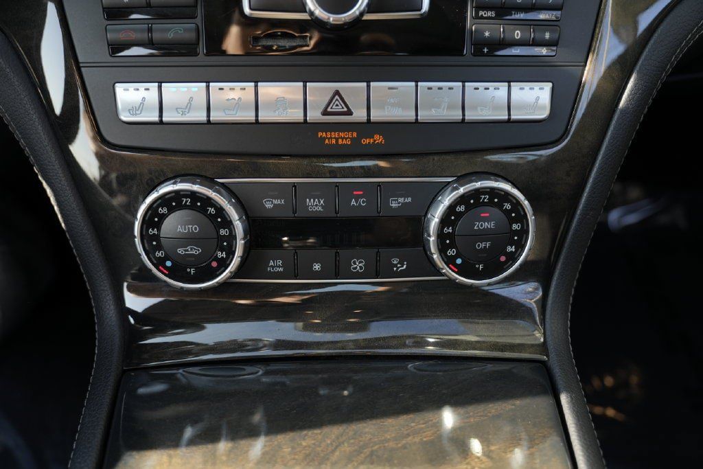 Used 2013 Mercedes-Benz SL 550 image 37