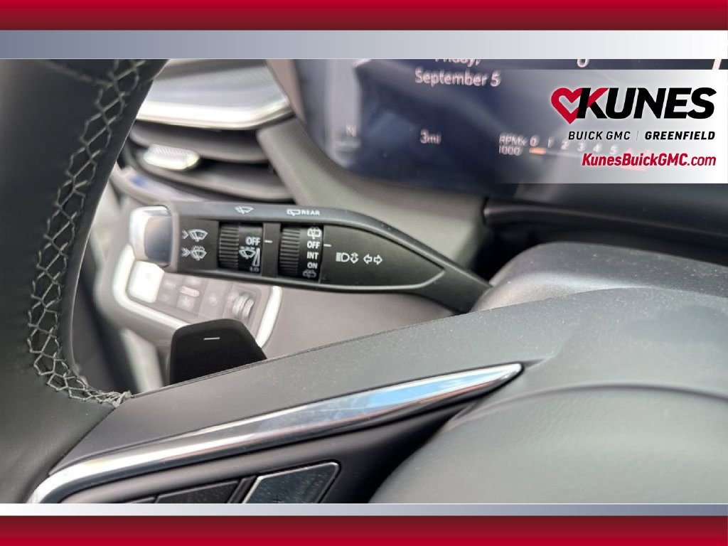 Used 2026 Buick Enclave Sport Touring w/ LPO, Floor Liner Package AWD/4WD image 24