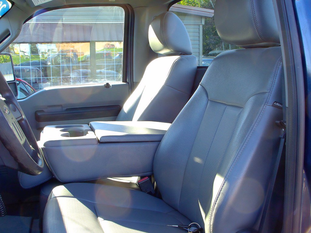 Used 2013 Ford F350 XL w/ FX4 Off Road Pkg AWD/4WD image 8