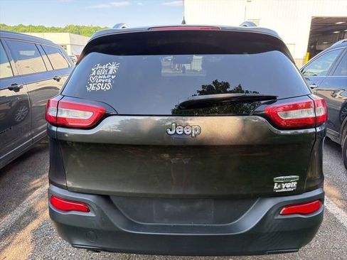 Used 2014 Jeep Cherokee Latitude FWD image 6