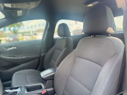 Used 2019 Chevrolet Cruze LT w/ Convenience Package image 34