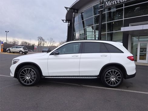 Used 2019 Mercedes-Benz GLC 300 image 2