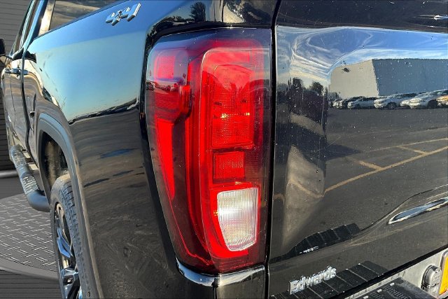 Used 2023 GMC Sierra 1500 Elevation AWD/4WD image 22