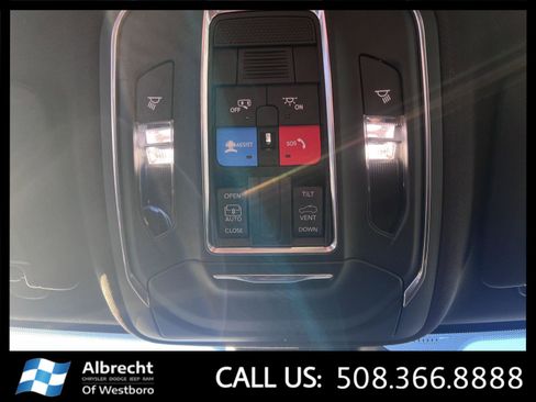 New 2025 Jeep Grand Cherokee Laredo X image 24