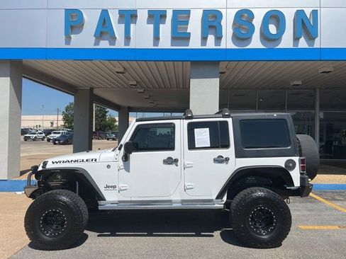 Used 2013 Jeep Wrangler Unlimited Sport AWD/4WD image 2