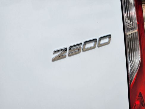New 2025 Mercedes-Benz Sprinter 2500 image 10