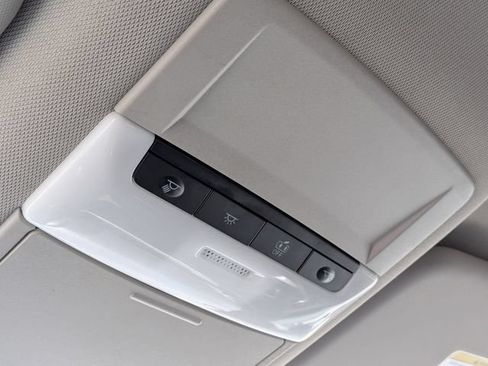 Used 2024 Nissan Rogue S FWD image 29