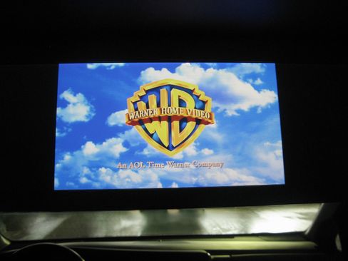 Used 2019 Toyota Sienna Limited Premium image 3