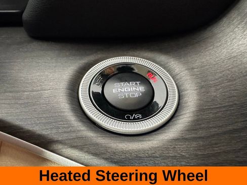 Used 2025 Jeep Grand Cherokee Limited w/ Luxury Tech Group II image 16