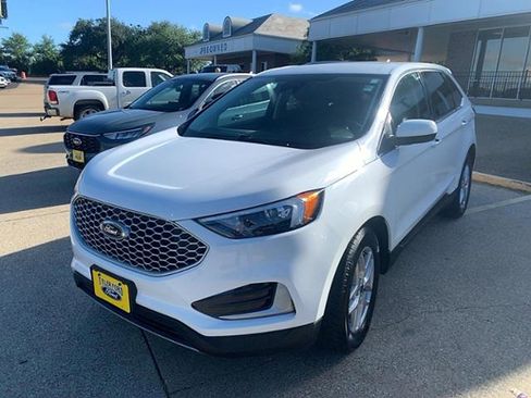 Used 2024 Ford Edge SEL image 1