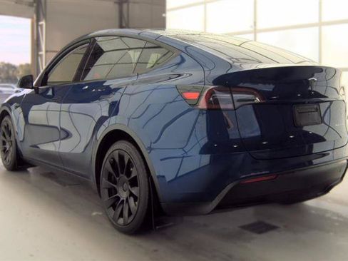 Used 2021 Tesla Model Y Long Range AWD/4WD image 9