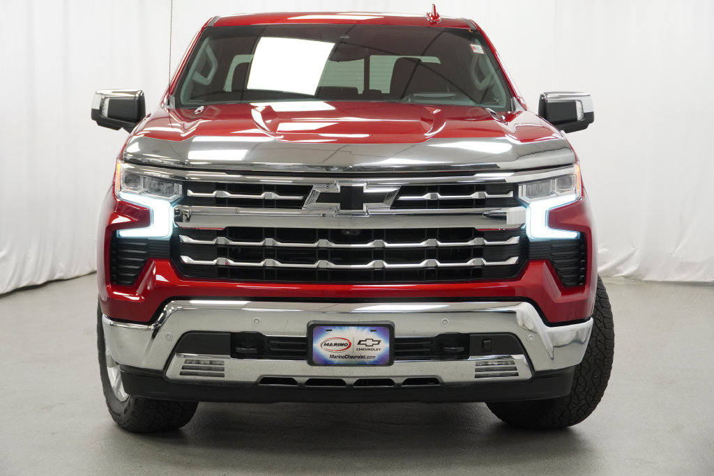 Used 2023 Chevrolet Silverado 1500 LTZ w/ Technology Package AWD/4WD image 4
