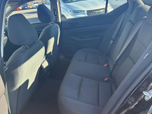 Used 2024 Nissan Altima 2.5 SV image 16