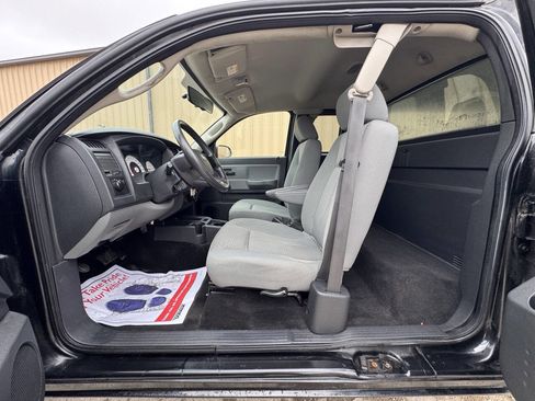 Used 2009 Dodge Dakota ST image 21