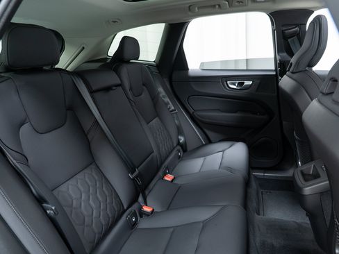 New 2026 Volvo XC60 B5 Plus w/ Protection Package Premier AWD/4WD image 24