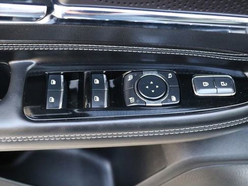 Used 2023 Lincoln Corsair FWD image 17