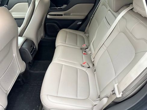 Used 2022 Lincoln Corsair AWD w/ Equipment Group 101A image 8