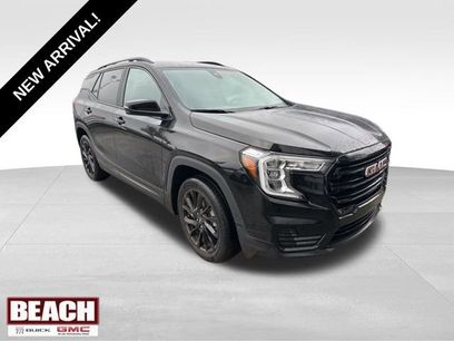 Used 2023 GMC Terrain SLE w/ Driver Convenience Package