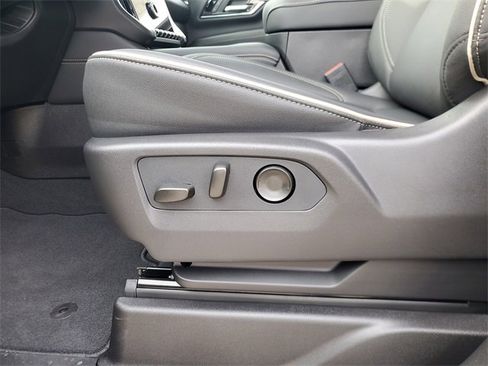 New 2026 GMC Yukon Elevation image 17