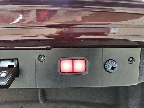 Used 2006 Mercedes-Benz CLS 500 w/ Premium Pkg image 14