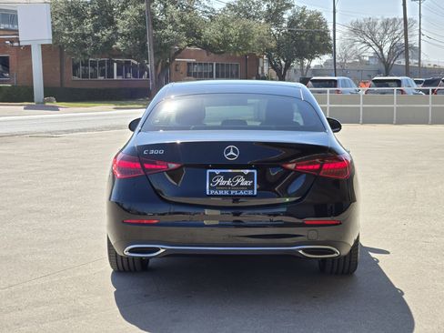 Used 2025 Mercedes-Benz C 300 Sedan image 7