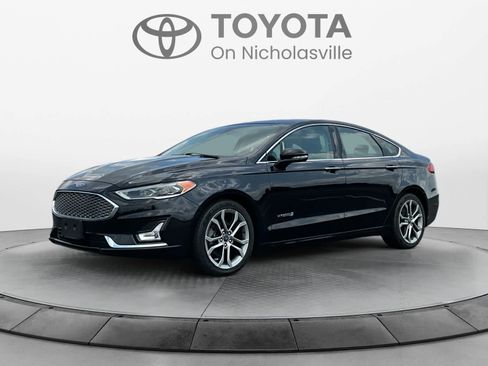 Used 2019 Ford Fusion Titanium FWD image 1