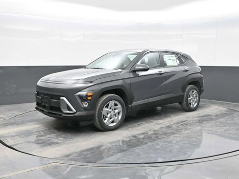 New 2026 Hyundai Kona SE image 4
