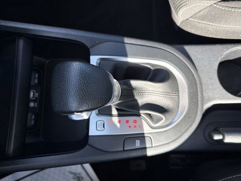 Used 2021 Kia Forte LXS image 31