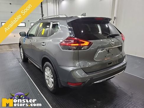 Used 2019 Nissan Rogue SV AWD/4WD image 3