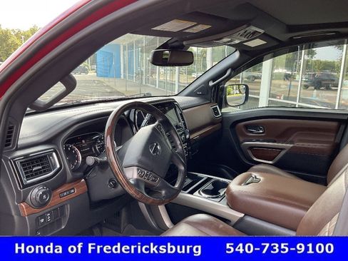 Used 2021 Nissan Titan Platinum Reserve w/ Moonroof Package AWD/4WD image 27