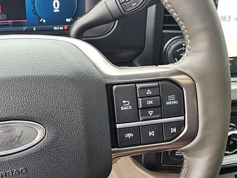 Used 2025 Ford F450 Platinum w/ Platinum Plus Package image 27