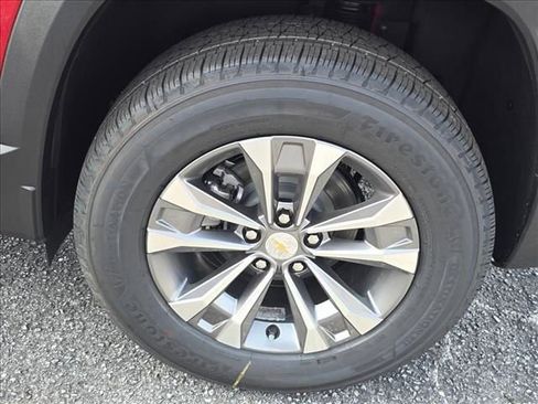 New 2026 Chevrolet Equinox LT FWD image 16