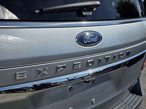 Used 2024 Ford Expedition Max Limited RWD image 39