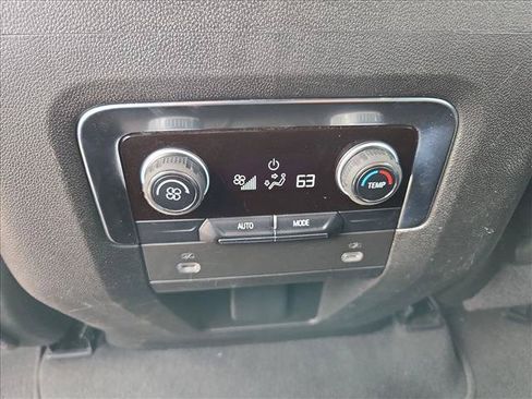 Used 2024 Chevrolet Tahoe LT AWD/4WD image 16