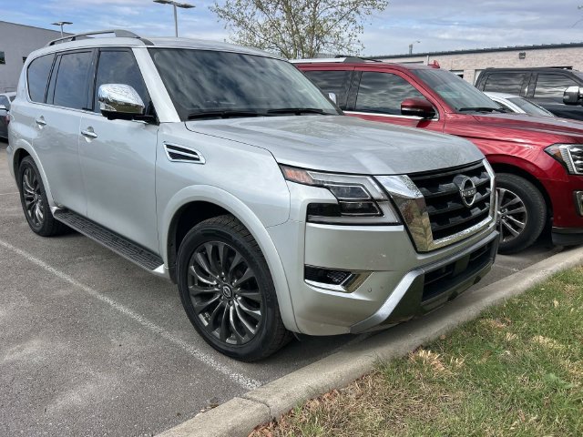 Used 2023 Nissan Armada Platinum AWD/4WD image 3