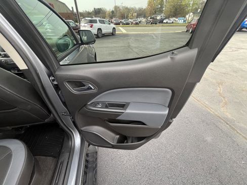 Used 2018 Chevrolet Colorado Z71 image 17