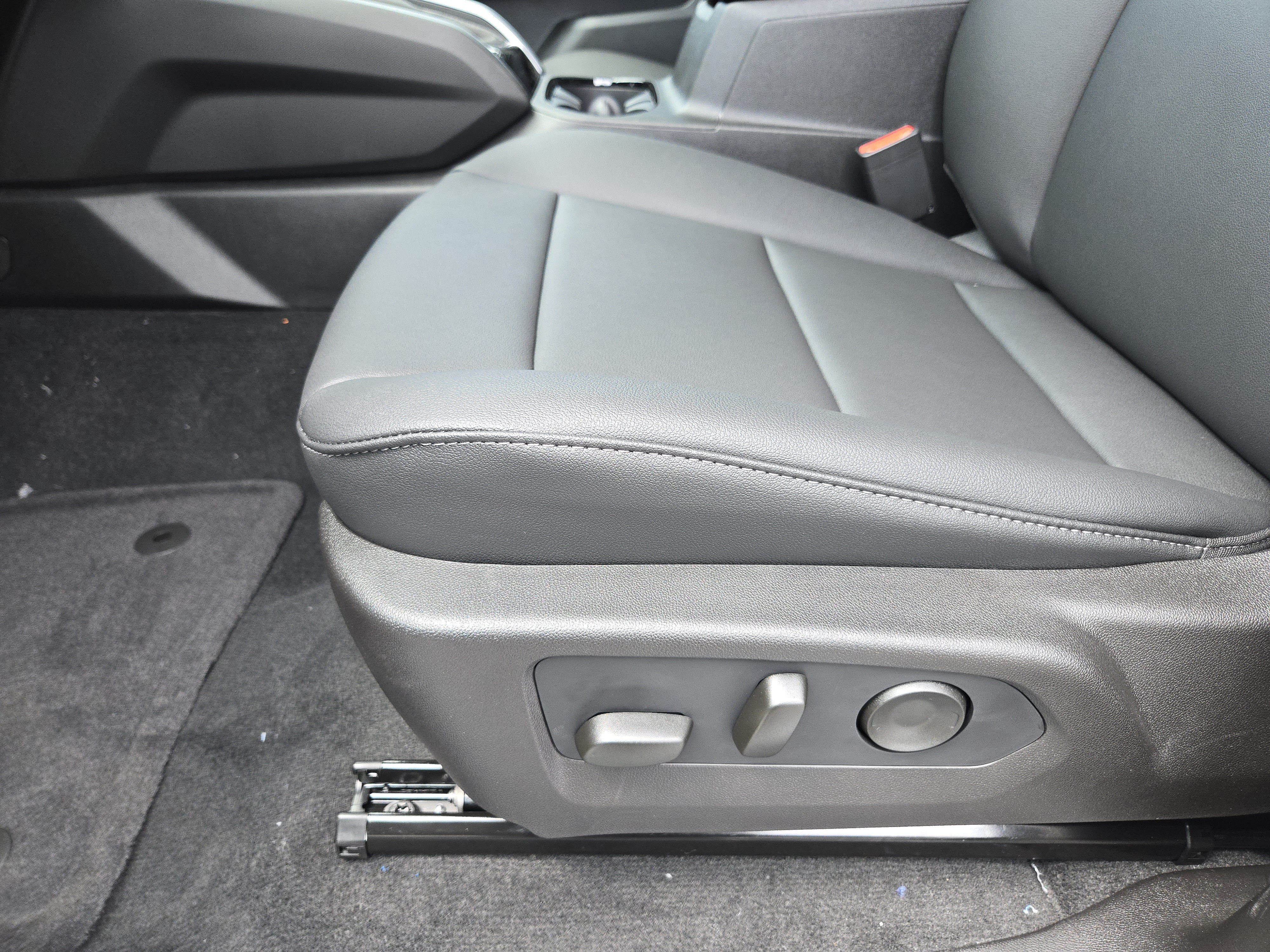 New 2026 Chevrolet Colorado LT w/ LT Convenience Package RWD image 16
