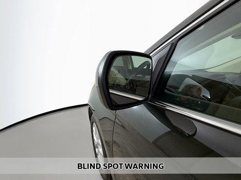 Used 2024 Ford Edge SEL w/ Convenience Package image 3