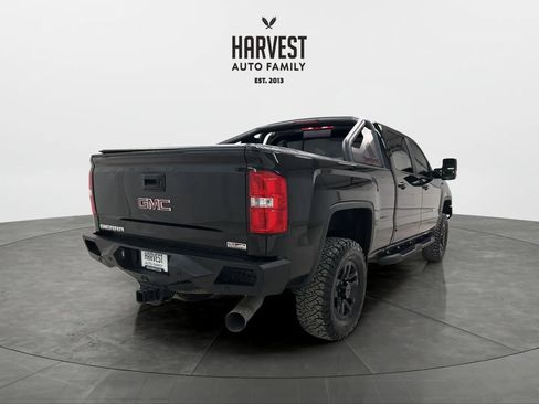 Used 2017 GMC Sierra 2500 SLT w/ Duramax Plus Package image 6
