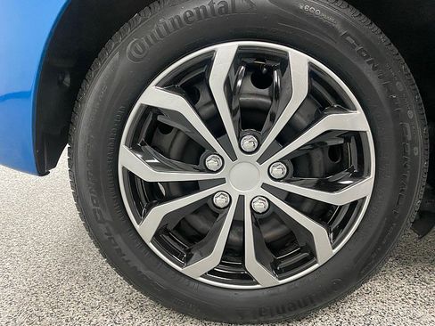 Used 2016 Toyota Yaris L image 24