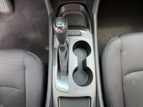 Used 2017 Chevrolet Malibu LS FWD image 17