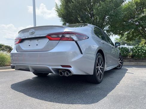Used 2024 Toyota Camry SE w/ Convenience Package FWD image 8