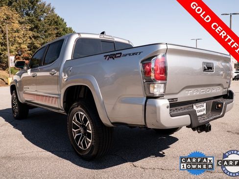 Used 2022 Toyota Tacoma TRD Sport w/ Technology Package image 5