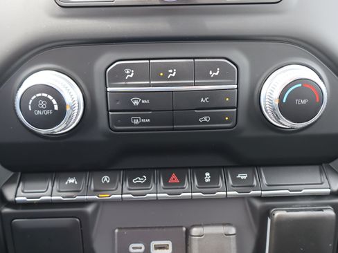 Used 2024 GMC Sierra 1500 Pro w/ Convenience Package RWD image 18