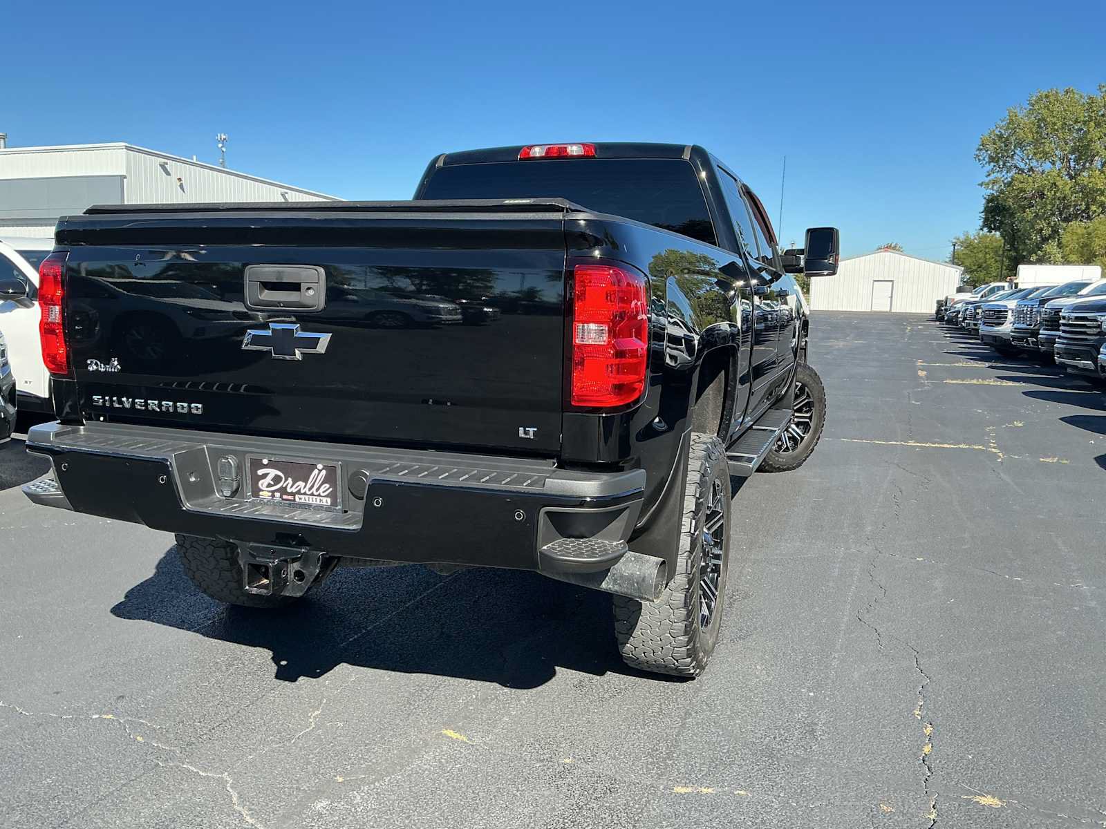 Used 2019 Chevrolet Silverado 2500 LT w/ Midnight Edition AWD/4WD image 5