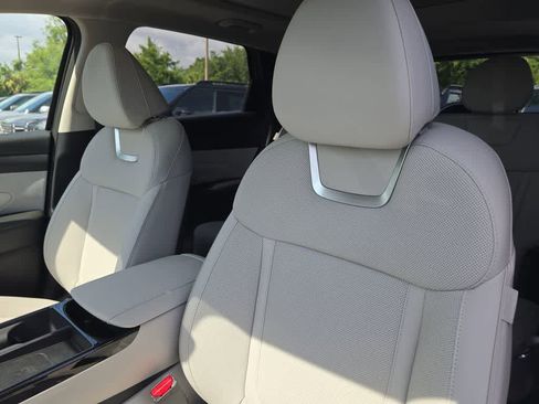 New 2026 Hyundai Tucson Limited AWD/4WD image 18
