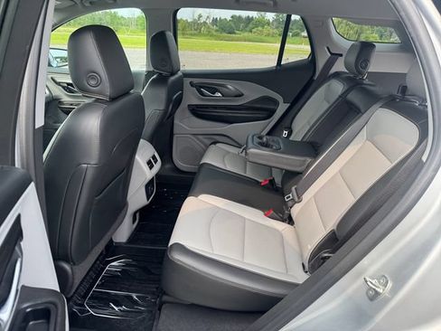 Used 2020 GMC Terrain SLT w/ Preferred Package AWD/4WD image 16